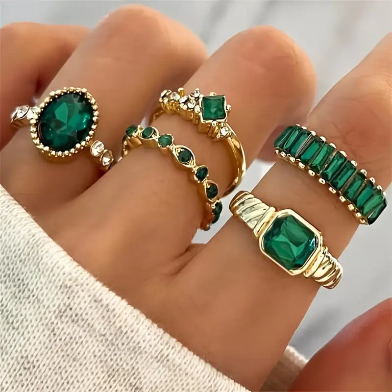 Zaria Exquisite Emerald Ring Set | Gold