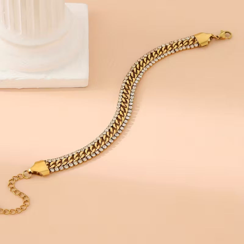 Vera Bracelet | Gold