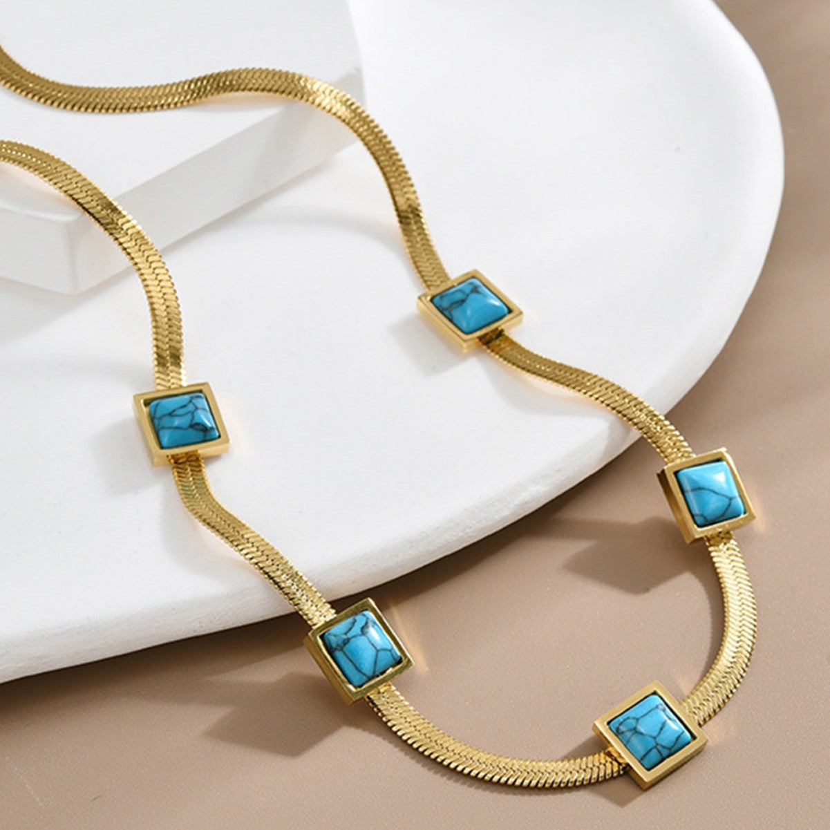 Vivienne Coastline Necklace | Gold