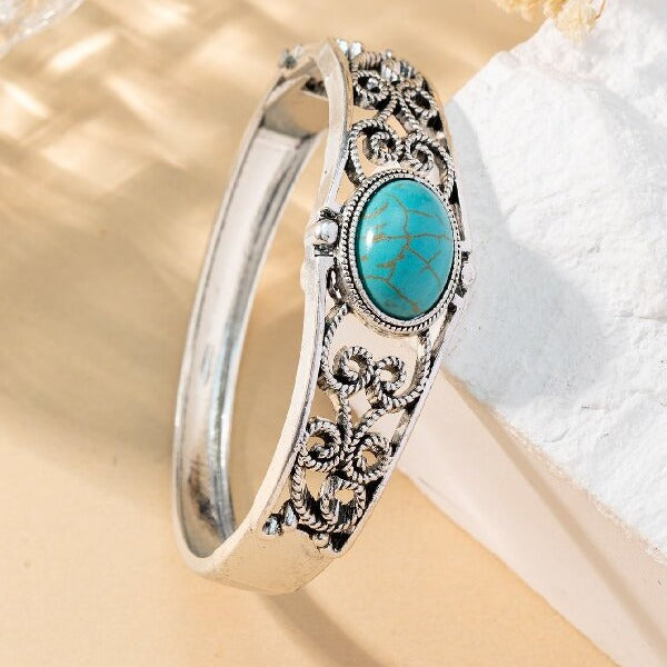 Colette Vintage Crest Bracelet | White Gold