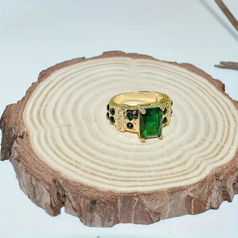 Aveline Verdara Ring | Gold