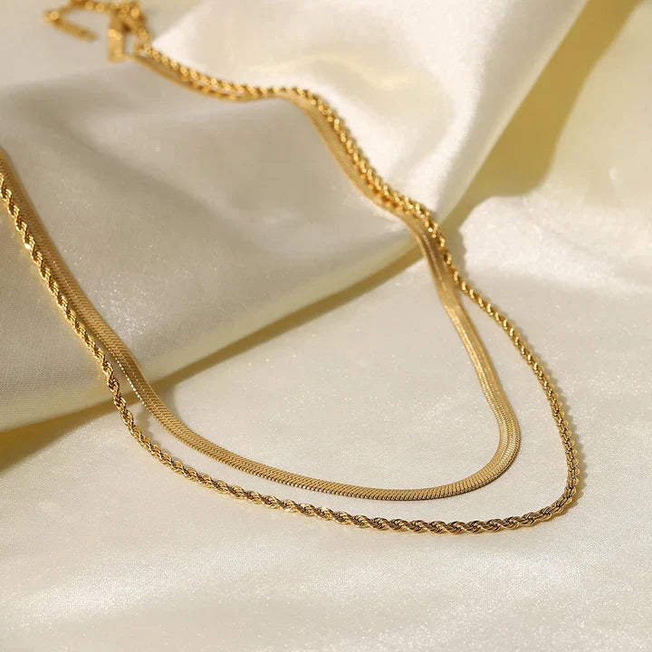 Julia Solenne Necklace | Gold