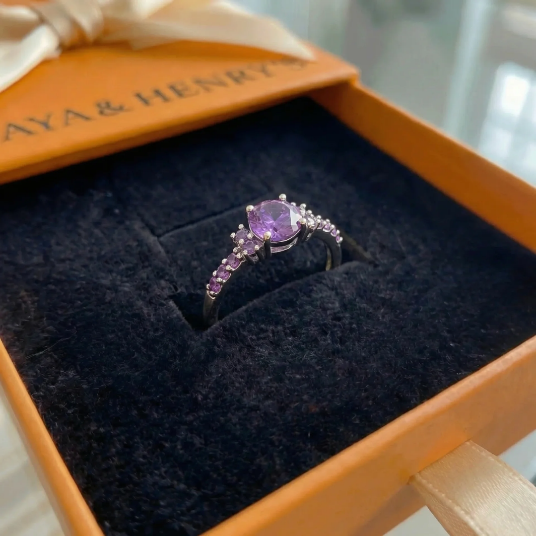 Delia Virelle Ring | White Gold