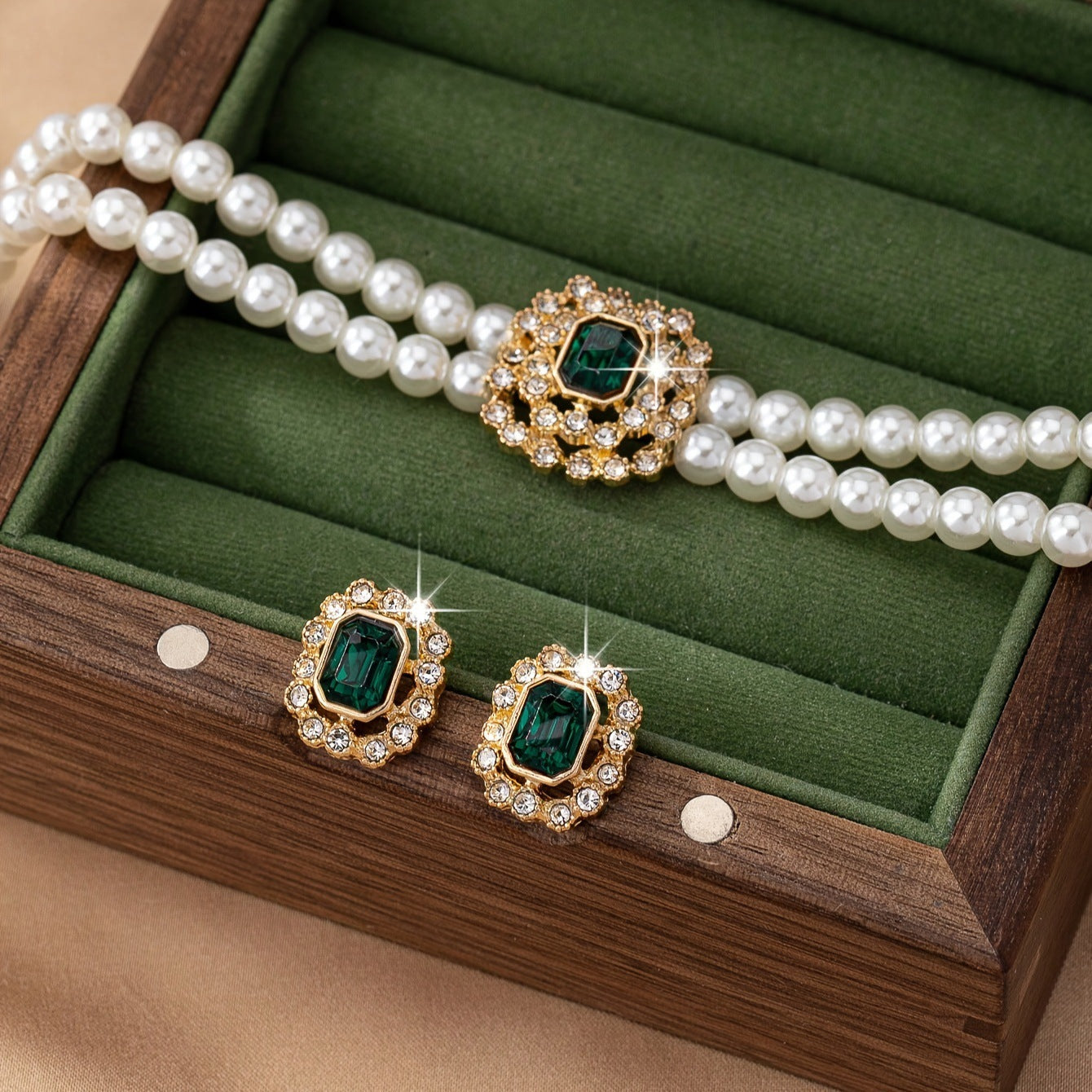 Talia Verdeaux Jewelry Set | Gold