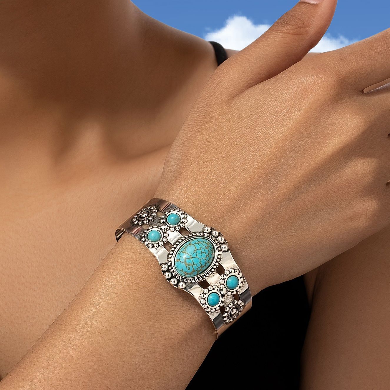 Serena Turquoise Cuff Bracelet | White Gold
