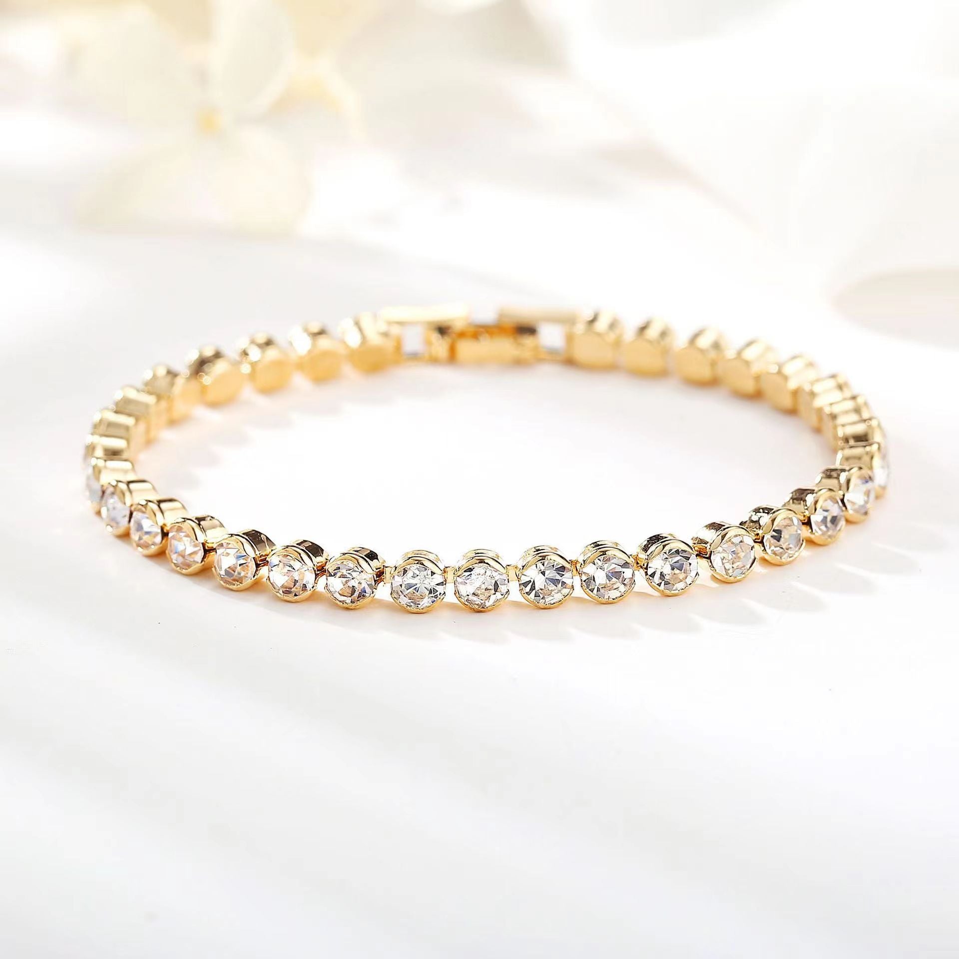 Round Cut Tennis Bracelet | Gold