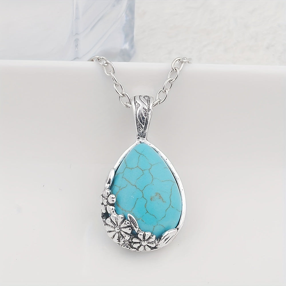 Estelle Ornament Pendant Necklace | White Gold