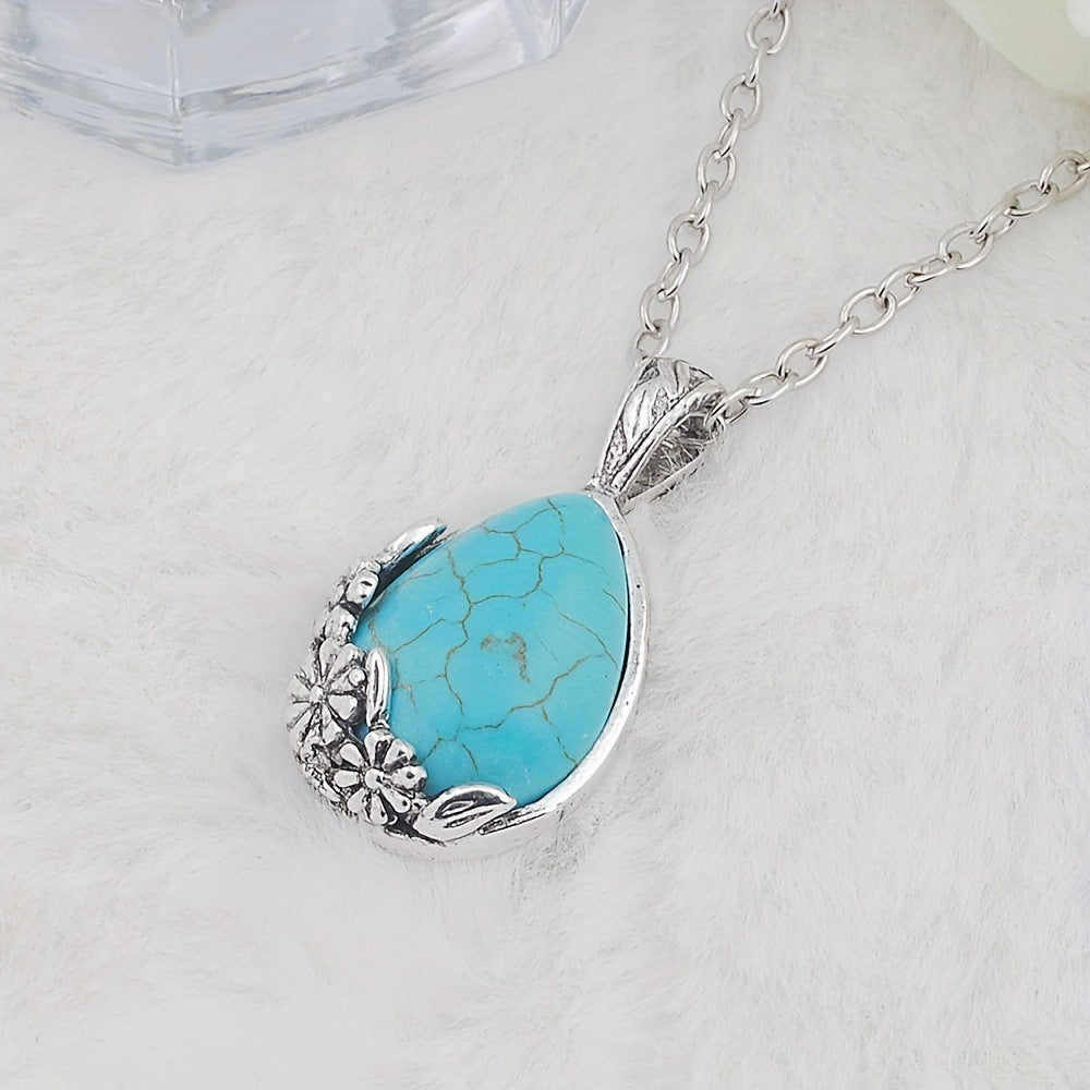 Estelle Ornament Pendant Necklace | White Gold