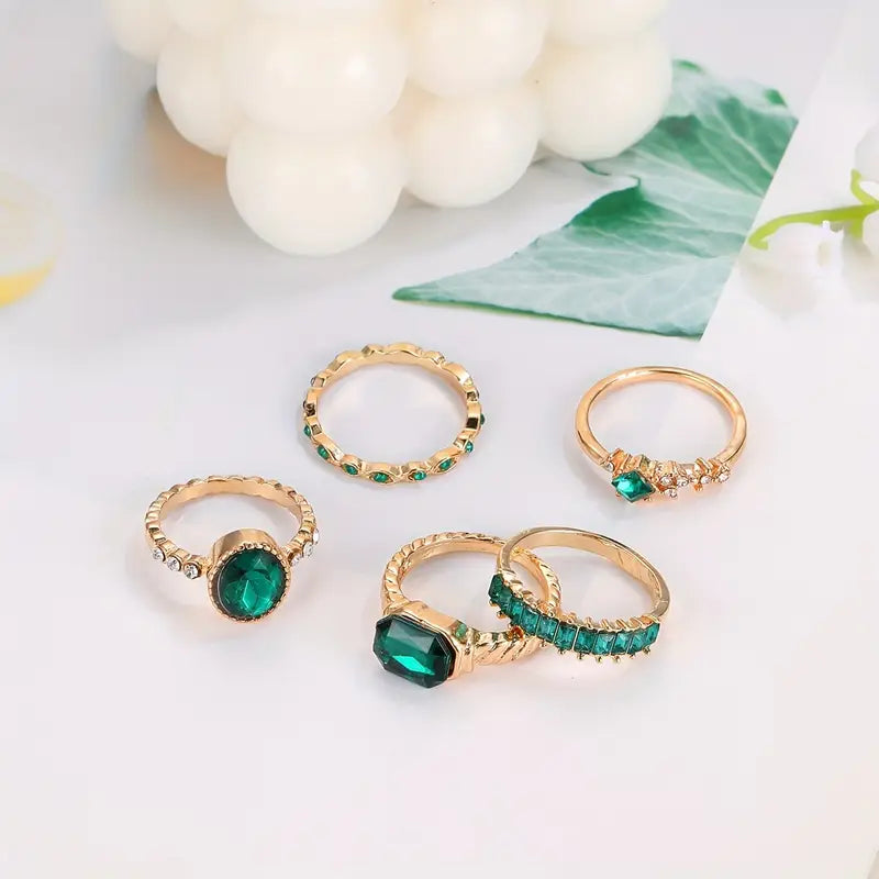 Zaria Exquisite Emerald Ring Set | Gold