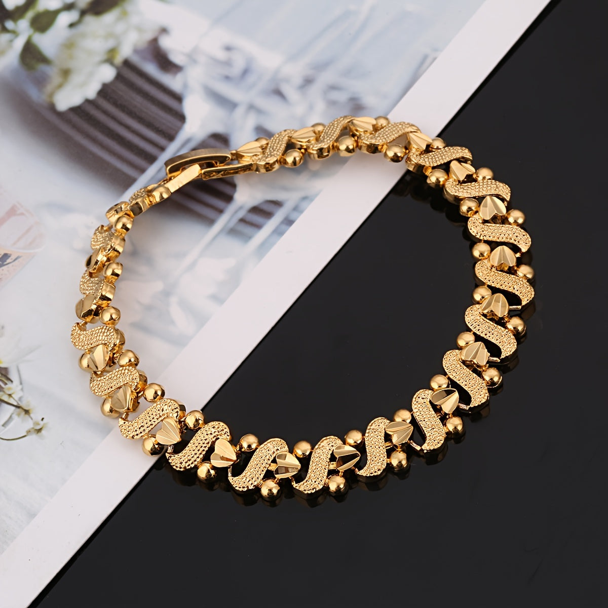 Lila Ornate Wave Bracelet | Gold